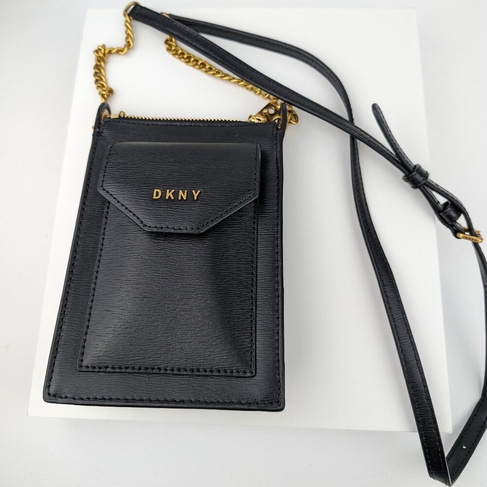 DKNY Alexa Leather Phone Black Gold Chain Crossbody Bag Purse 7 in x 5 in EUC